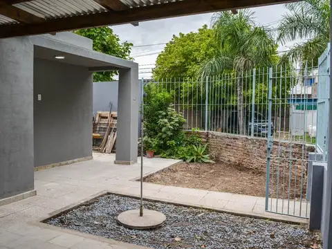 Depto Tipo Casa en Venta de 3 ambientes