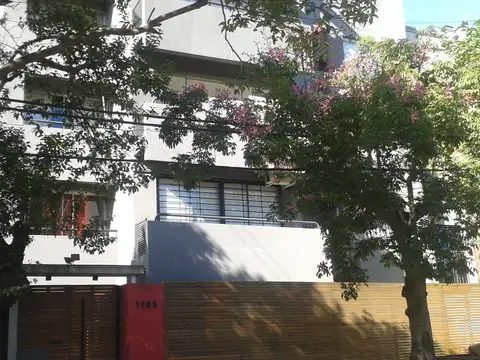 Aristobulo del Valle 1100, Piso pb