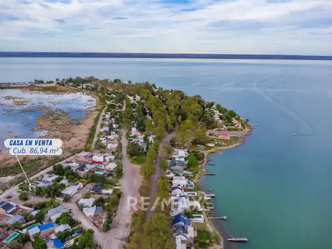 Casa en Venta en Cinco Saltos, USD 68.000