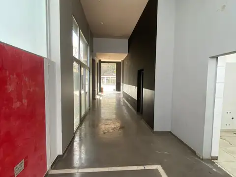 Local en Alquiler en San Miguel, $ 1.800.000