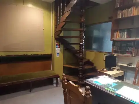 Depto Tipo Casa 7 ambientes con 2 baños