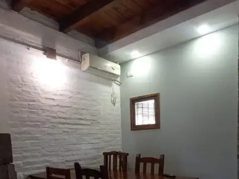 Casa en Venta con 10 cocheras
