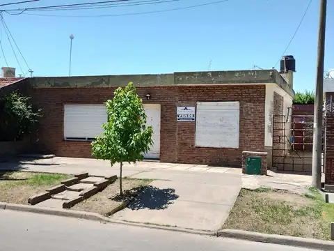 Av. 3 De Febrero  1160