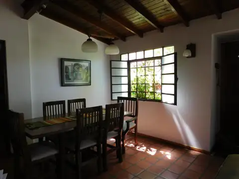 Casa en Venta en Don Torcuato, USD 190.000
