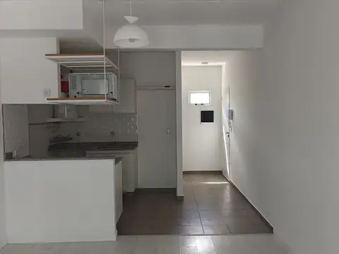 Depto Tipo Casa en Alquiler en Floresta, $ 800.000