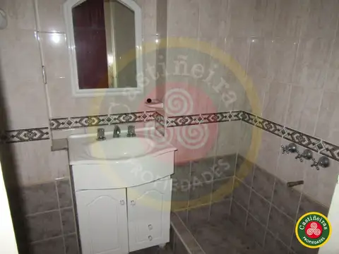 Local en Venta Via Púb.