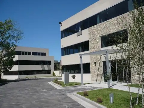 Oficina en Venta con 2 cocheras