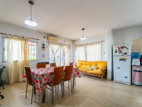 CASA VENTA ROLDAN TS3 2 DORMITORIOS PILETA JARDIN