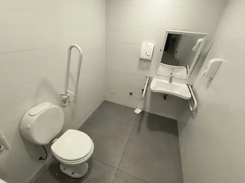 Local en Alquiler Via Púb.