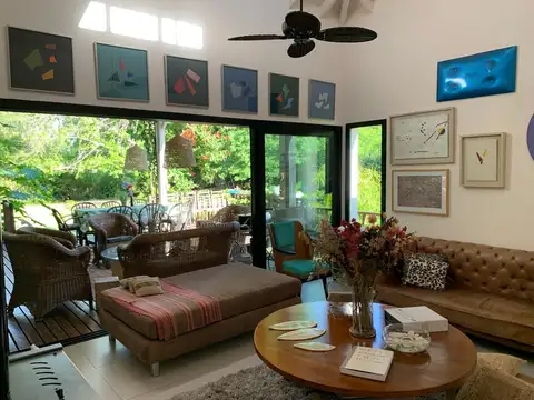 Casa en Alquiler Temporal con 1 cochera