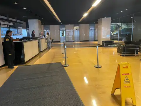 OFICINA EN ALQUILER 416 M2 - PISO ENTERO - EDIFICIO CLUB ALEMAN