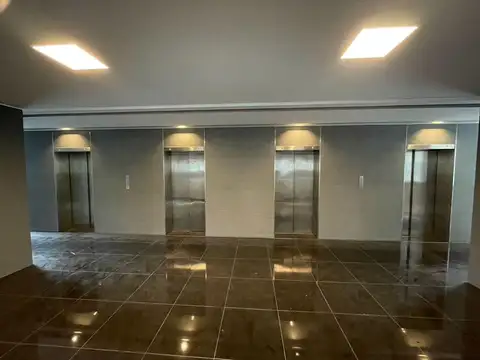 Oficina Monoambiente con 7 baños