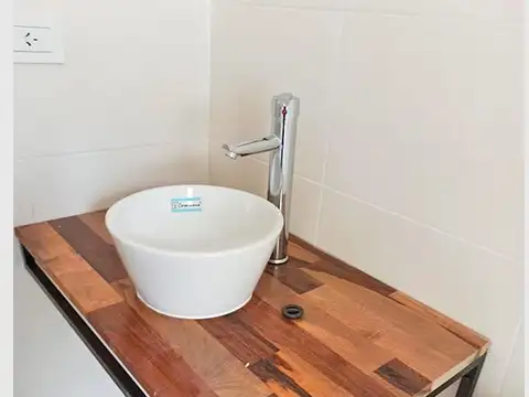 Depto Tipo Casa en Venta con 1 cocheras