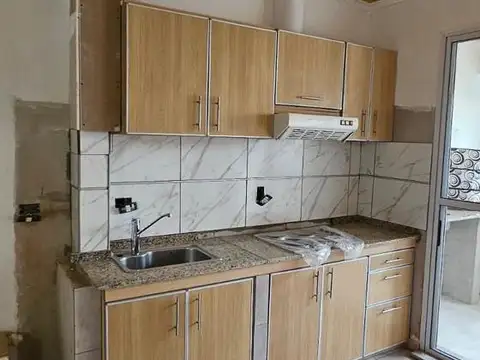 Departamento en Alquiler en Villa Ballester, $ 950.000