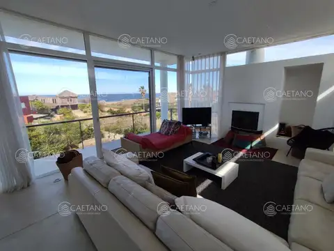 Casa en Alquiler Temporal en Punta Piedras, USD 8.000