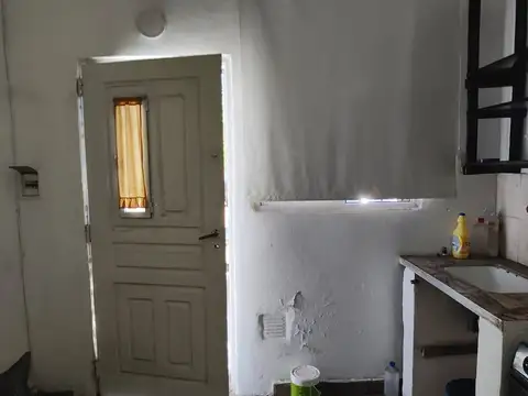 VENTA CASA A REFACCIONAR VILLA ADELINA