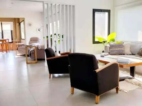 Casa 5 ambientes c/depen en Alquiler Pilar Mayling