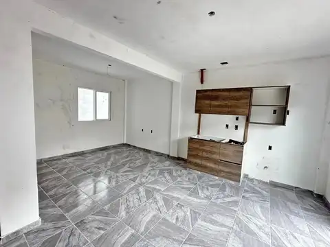 136-ITUZAINGO 2100, Piso 1