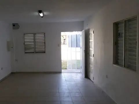 Galpon en Venta en Parana, USD 259.000