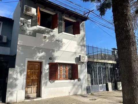 SE VENDE CASA 3 DORMITORIOS. APTO CREDITO