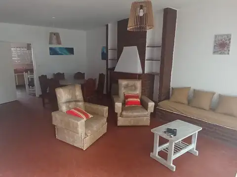 Depto Tipo Casa en Venta de 4 ambientes