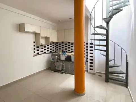 Depto Tipo Casa en Venta de 3 ambientes