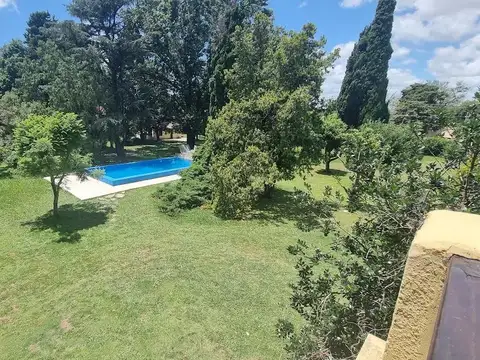 Yrigoyen al 1300 entre Mistral y Clorinda