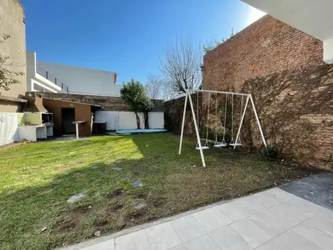 Casa en alquiler 3 amb . en Victoria