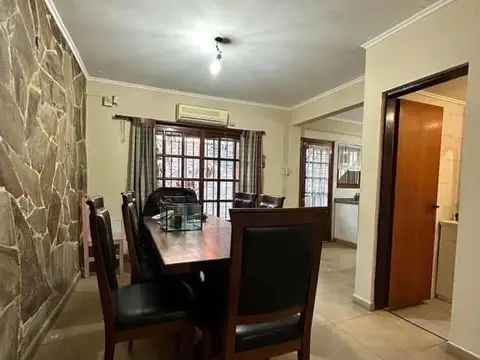 DUPLEX DE 4 AMBIENTES A METROS DE AVENIDA MITRE