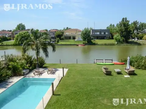 Casa a La Laguna central con 3 dormitorios   en venta  en Santa Barbara