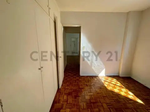 Armenia 2300, Piso 12