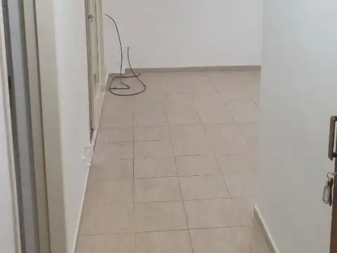 Irigoyen 800, Piso PB