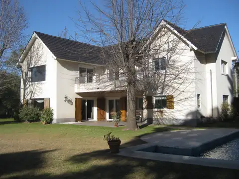 RESIDENCIAL, ACACIAS BLANCAS, BARRIO ABIERTO, EXCELENTE CHALET.