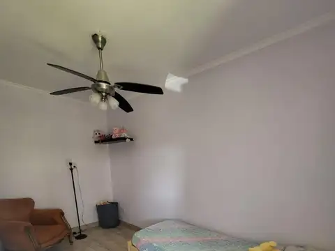 CASA 4 DORM EN SAUCE VIEJO -B° LAS DELICIA-Excelente Estado