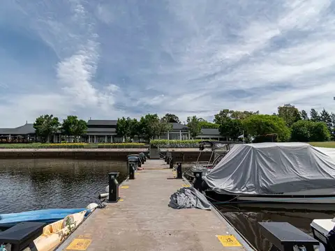 Terreno en Venta en Albanueva, USD 1.180.000