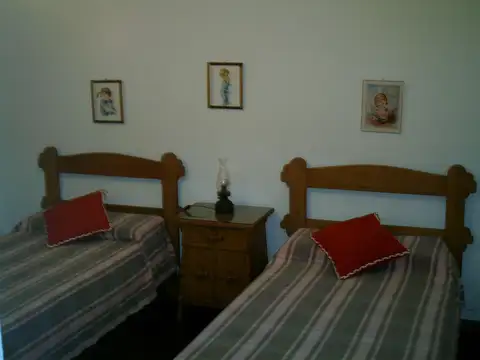 Venta excelente chalet a meda cuadra del mar