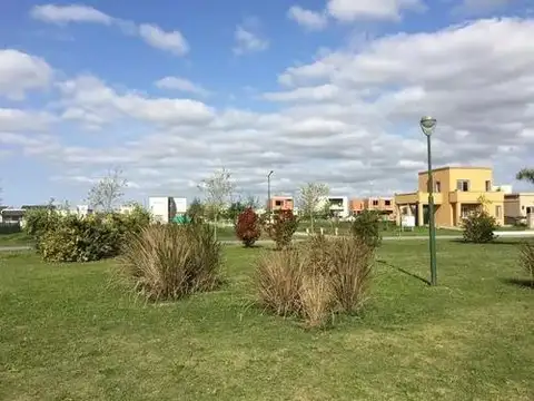 Terreno en venta - 300 mts2 - Carlos Spegazzini