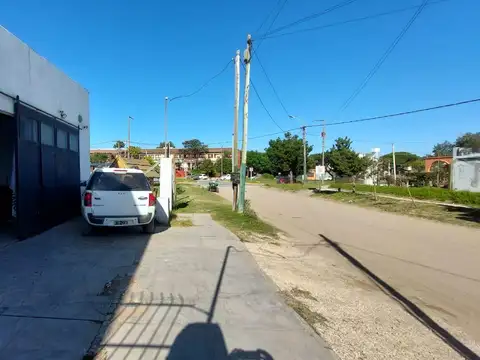 Paseo 114 entre Boulevard y Avenida 12