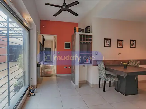 VENTA CASA 4 AMBIENTES CON PISCINA HAEDO SUR