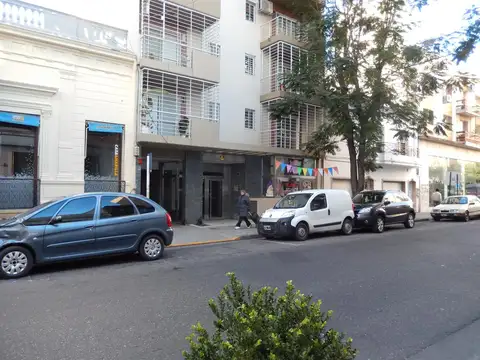 Italia 400 - Cochera