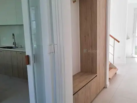 Casa 6 ambientes con 3 baños