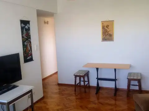 Romulo Naon 2300, Piso 13