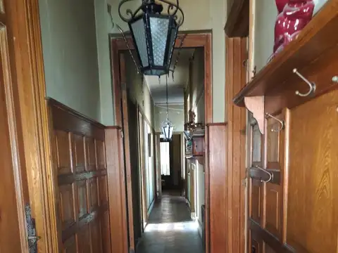 Oficina 14 ambientes con 3 baños