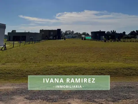 Terreno en Venta en Los Juncos, USD 27.500