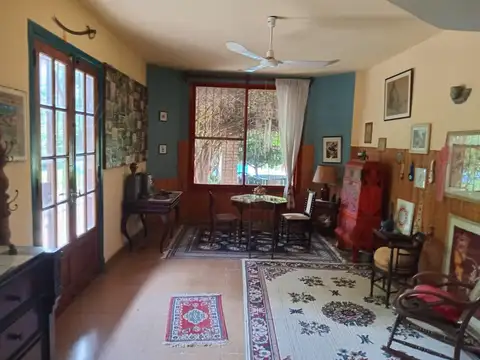 Casa en Venta en City Bell [Cod: 382]