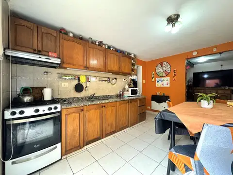 Juan B Justo al 1400 - Arroyito