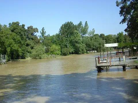 Paraje Isla Leonor, Rio Carapachay 100