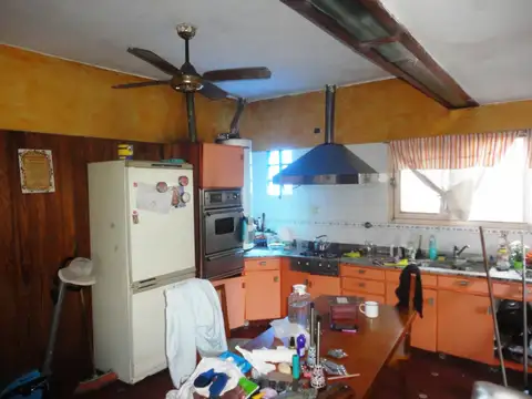 Casa 5 ambientes con 2 baños