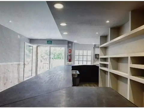 EXCELENTE LOCAL DE 240 MTS EN 2 PLANTAS DE  3X40 Y 3X40