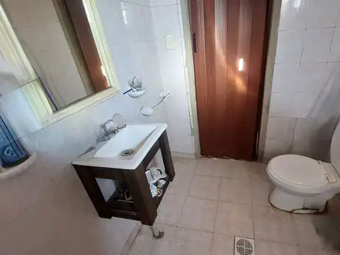 CASA EN VENTA EN CHACABUCO CON LOCAL